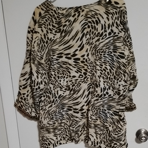 Cream and Brown Animal Print V-Neck Bell Sleeve Blouse - Picture 3 of 4